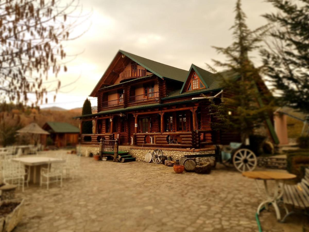 Sofra Kolonjare Agroturizem Hotel Erseke Luaran gambar