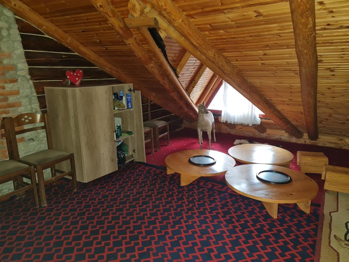 Sofra Kolonjare Agroturizem Hotel Erseke Luaran gambar