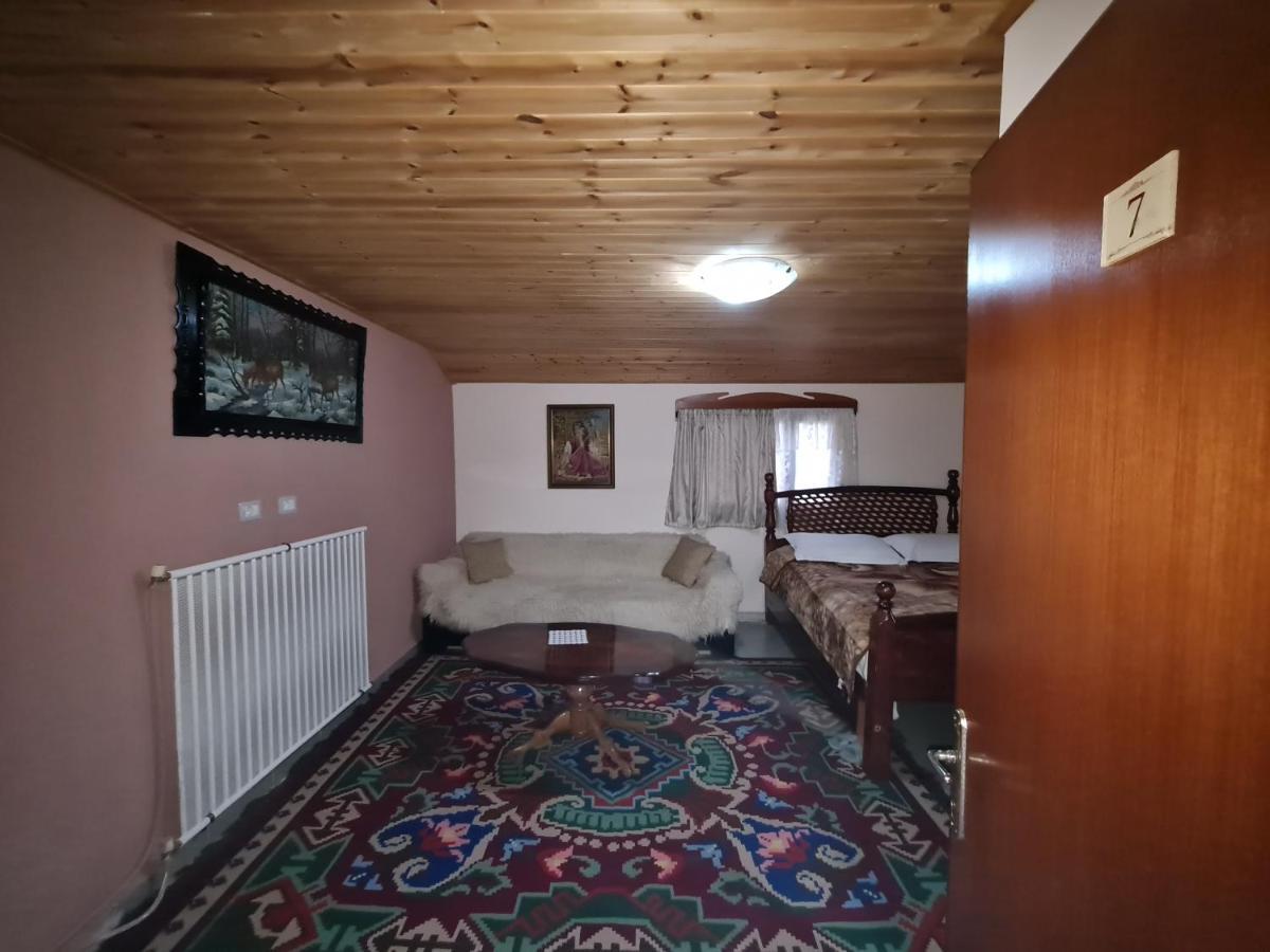 Sofra Kolonjare Agroturizem Hotel Erseke Luaran gambar